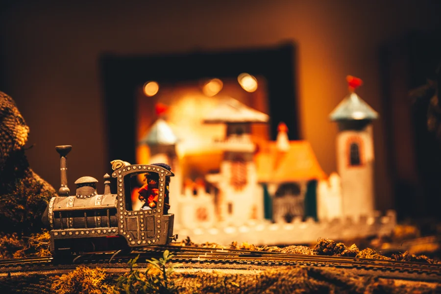 Detail einer Miniaturkulisse und ihrer Figuren